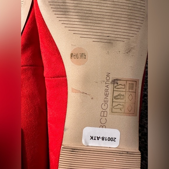 BCBGeneration Size 8.5 Red Suede Strappy Ballet Flats Back Zip NWT R $99 - Picture 10 of 11